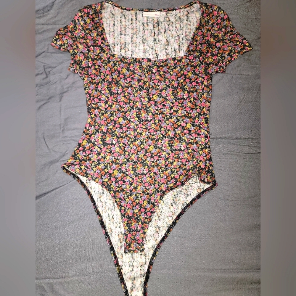 Women's XS Floral Body Suit